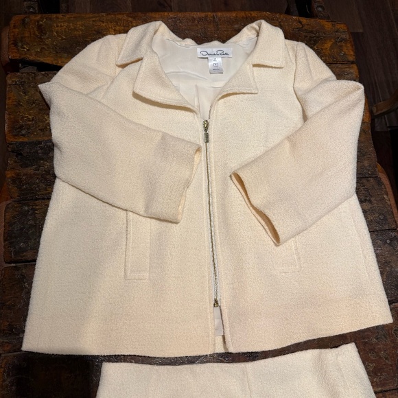 Vintage Oscar De La Renta ladies skirt and matching jacket set - Picture 8 of 9